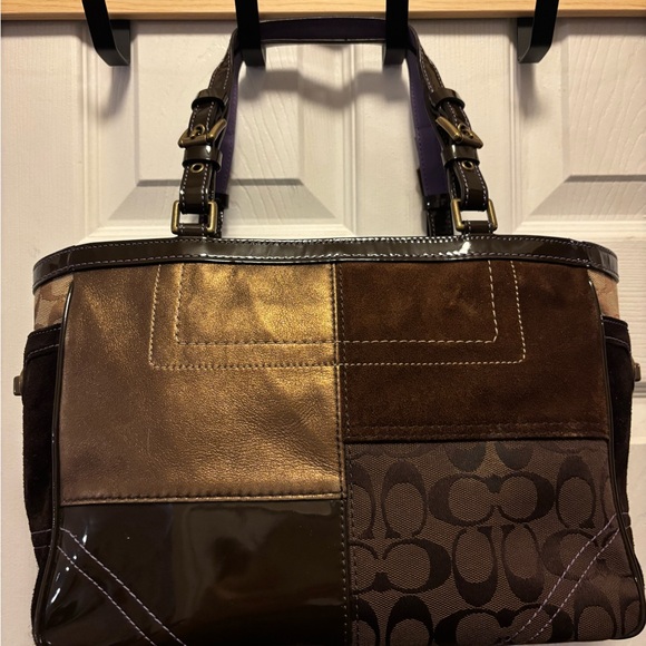 Coach VINTAGE H05J-8F69 Patchwork Suede/Leather/Metallic/Jacquard Zip Tote EUC - Picture 5 of 16